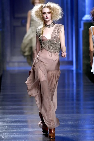 Look 40